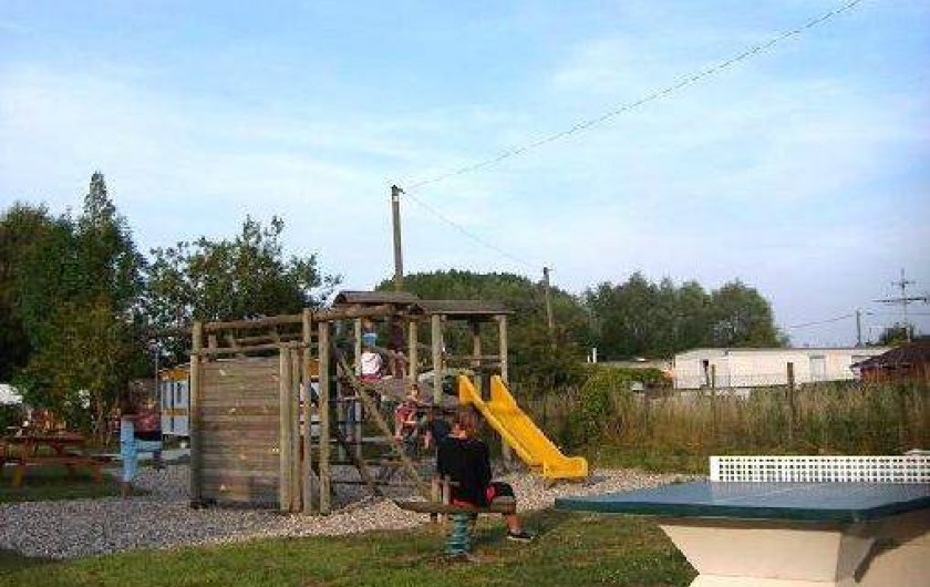 Location de vacances - Bungalow - Mobilhome à Aire-sur-la-Lys - Aire de jeux pour les enfants et ping-pong