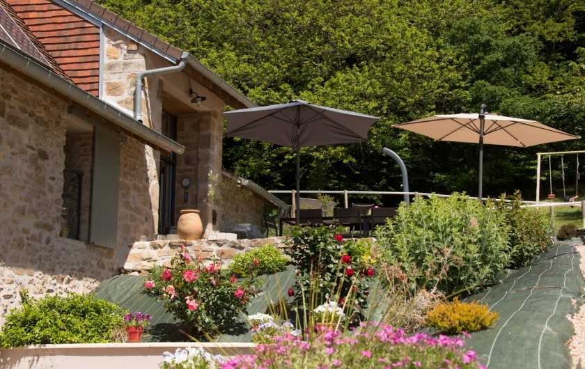 Location de vacances - Villa à Beaulieu-sur-Dordogne - A l'abri du soleil
