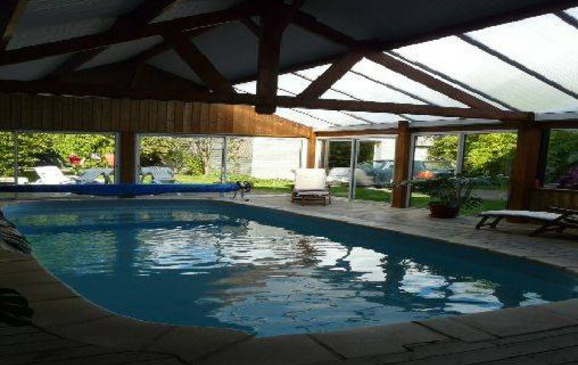 Location de vacances - Maison - Villa à Rosporden - piscine avec vue sur le jardin