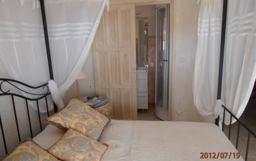 Location de vacances - Chambre d'hôtes à Ramatuelle - Chambre double 1°étage  avec balcon