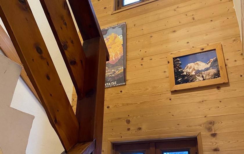 Location de vacances - Chalet à Pralognan-la-Vanoise - montée escalier