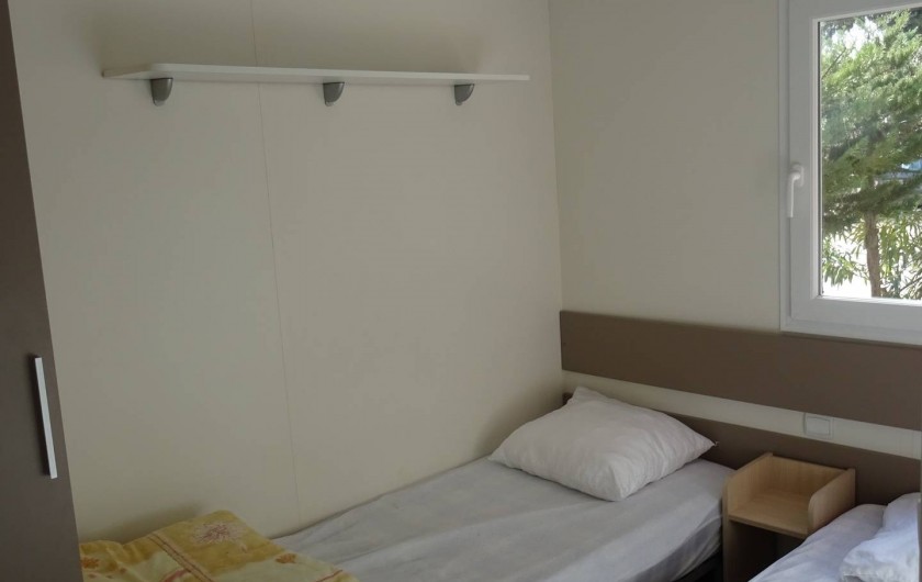 Location de vacances - Bungalow - Mobilhome à Salses-le-Château - chambre enfant 2 lits 90*190