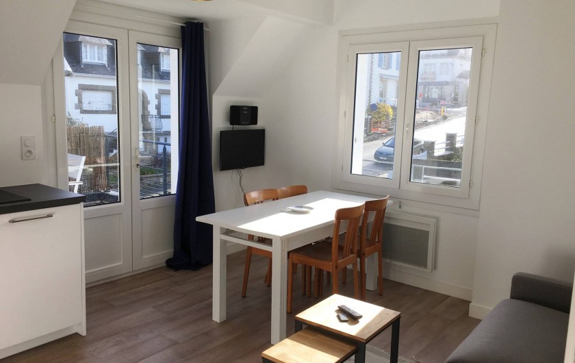 Location de vacances - Appartement à Bénodet - Coin repas appartement 6 personnes avec terrasse privée Le Hook