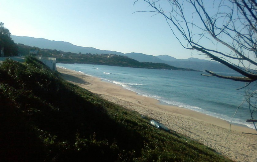 Location de vacances - Chalet à Orto - plage de sable fin de Sagone