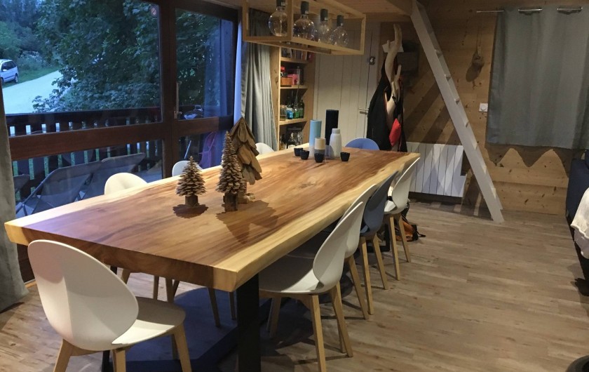 Location de vacances - Chalet à Les Avanchers-Valmorel - salle à manger  , grande table conviviale