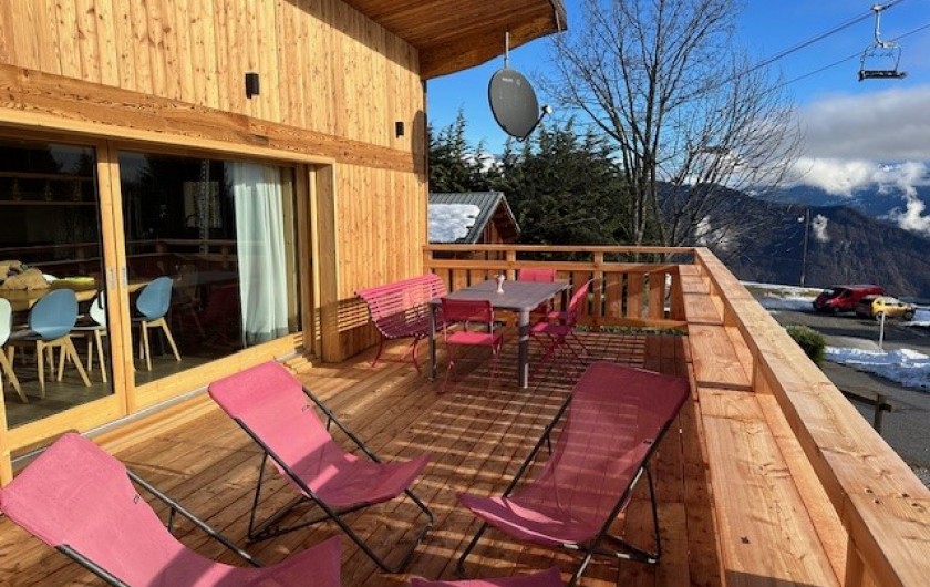 Location de vacances - Chalet à Les Avanchers-Valmorel - Accès à la piste de ski à 100 mètre du chalet, à l'orée du bois