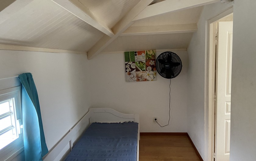Location de vacances - Villa à Le Diamant - Palier de l'étage (avec son lit gigogne d'appoint)