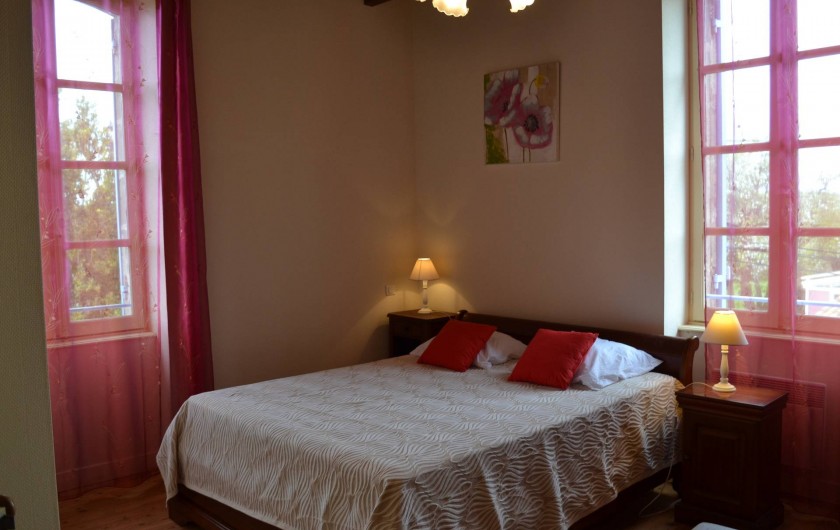 Location de vacances - Gîte à Puysserampion - chambre parents avec lit de 160 cm