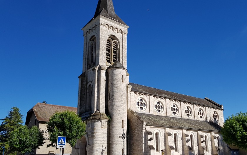 Location de vacances - Chambre d'hôtes à Saint-Sozy - Eglise de Saint-Sozy