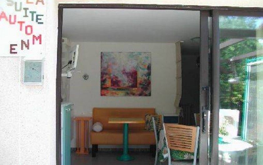 Location de vacances - Villa à Piriac-sur-Mer - Entrée dans "La Suite d'Automne" avec petit salon et TV