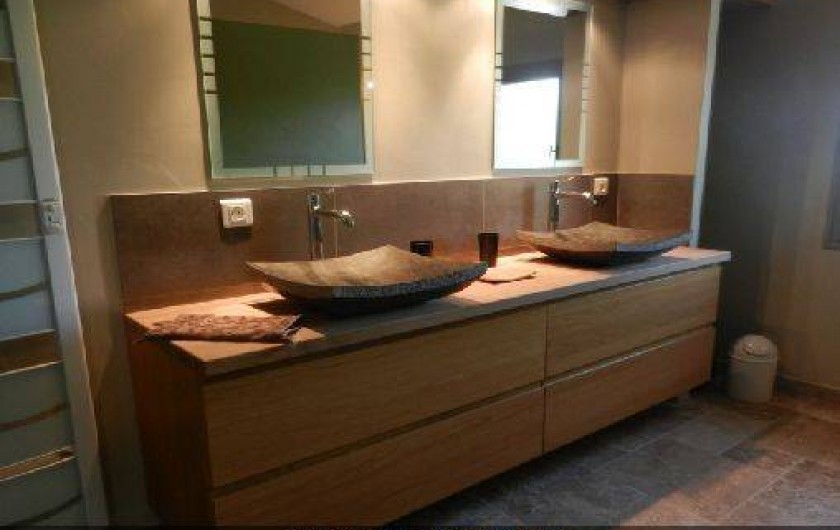 Location de vacances - Mas à L'Isle-sur-la-Sorgue - Salle d'eau (3ème Chambre parentale à l'étage)