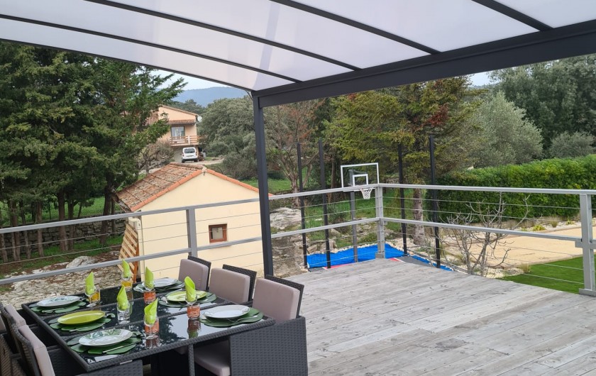 Location de vacances - Mas à Saint-Martin-de-Valgalgues - Terrasse étage couverte par pergola