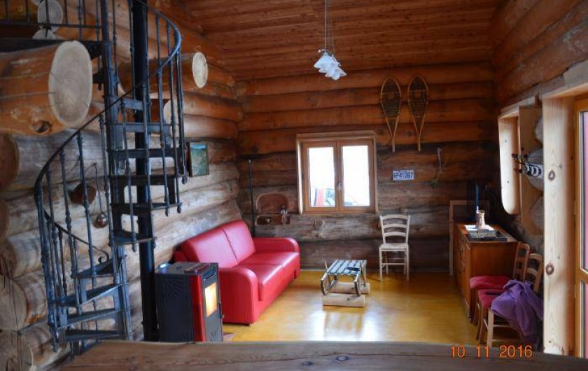 Location de vacances - Chambre d'hôtes à Saint-Anthème - Chalet en rondins de bois