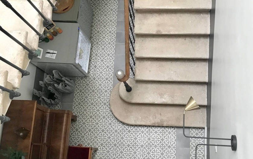 Location de vacances - Chambre d'hôtes à Frontignan - Vue escalier