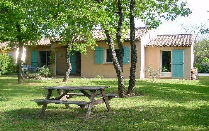 Location de vacances - Villa à Pierrevert - coté jardin