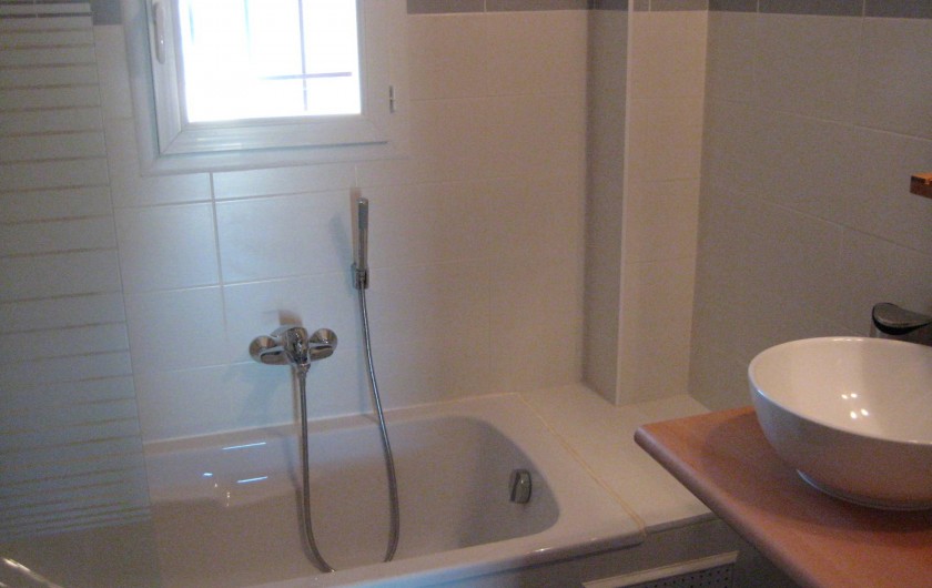 Location de vacances - Appartement à Sartène - Salle de bain  pour chambre 1 et 2