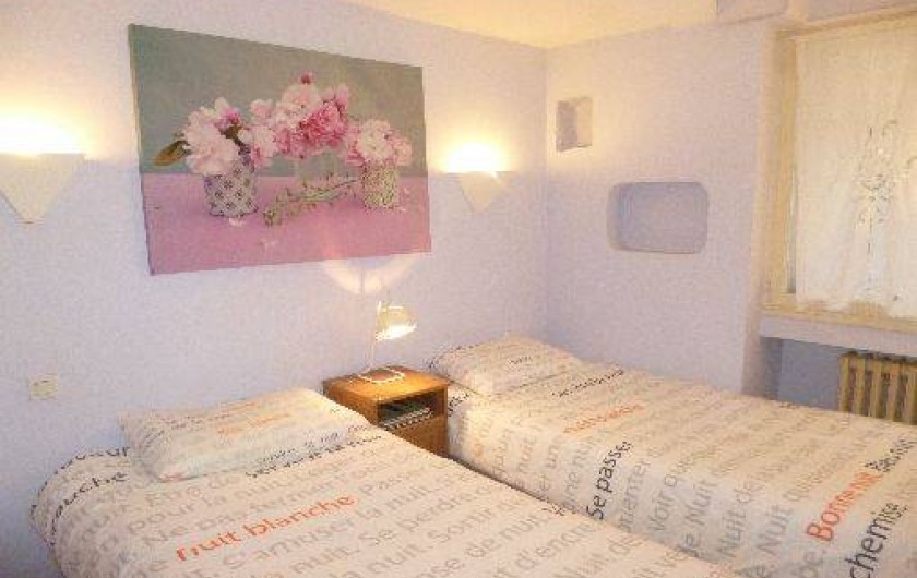 Location de vacances - Appartement à Nîmes - chambre lits jumeaux