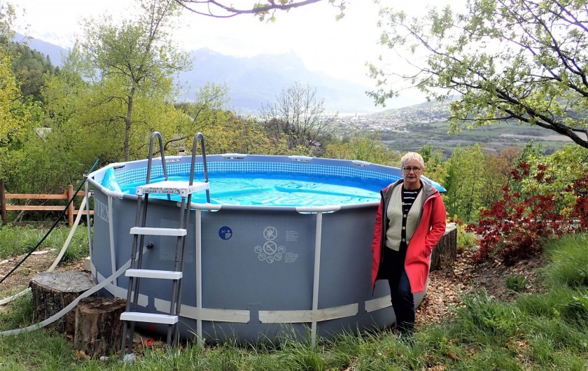 Location de vacances - Villa à Embrun - Petite piscine d'été (diamètre 4m, hauteur d'eau 1m): enfants, farniente..
