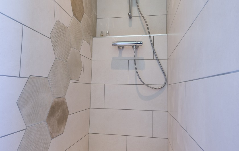 Location de vacances - Gîte à Saint-Julien-en-Vercors - Salle de douche 1 er étage