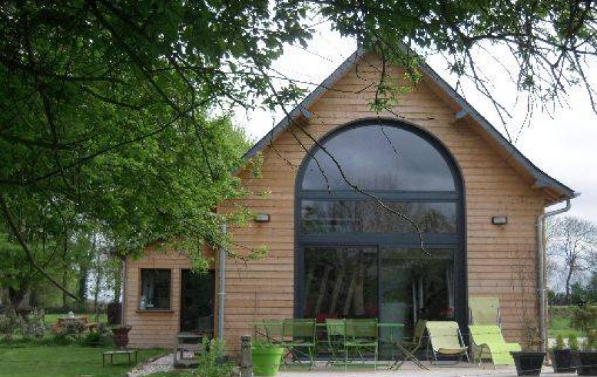 Location de vacances - Gîte à Beauval-en-Caux - gite "les pommiers" baie vitrée donnant sur l'herbage