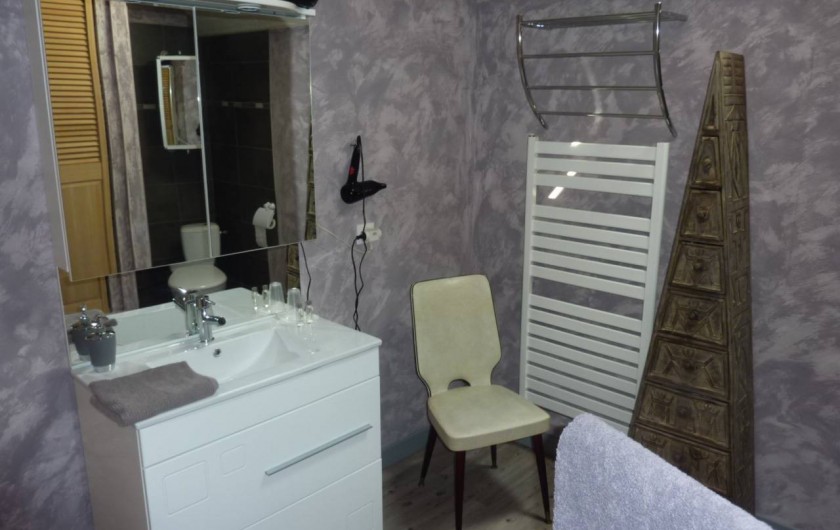 Location de vacances - Chambre d'hôtes à Aubigny-au-Bac - salle de bain