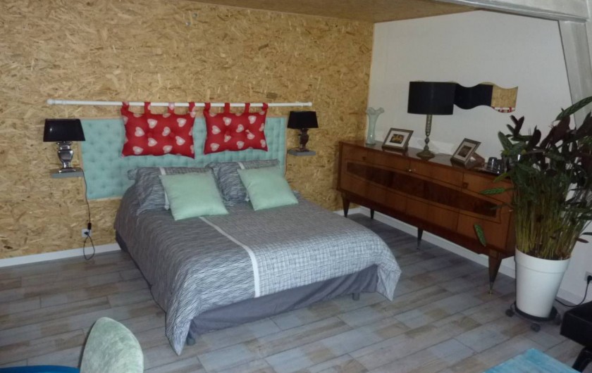 Location de vacances - Chambre d'hôtes à Aubigny-au-Bac - Le pigeonnier chambre de 30 m2 avec salle de bain et toilette privés