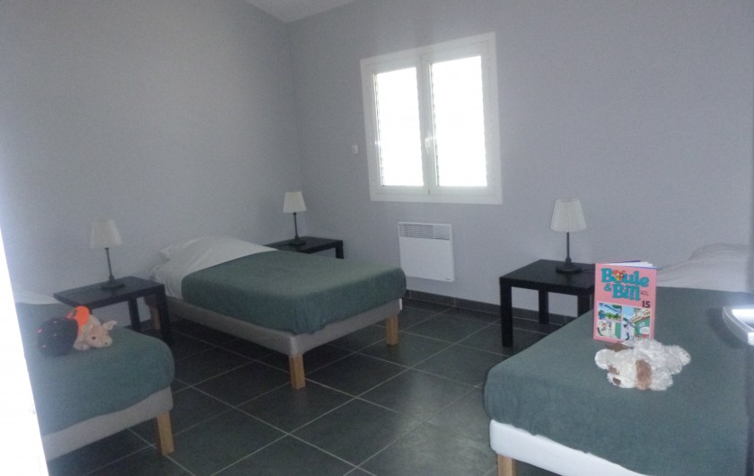 Location de vacances - Gîte à Ruoms - Chambre haut 3