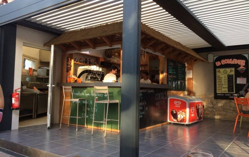 Location de vacances - Gîte à Ruoms - Restaurant Les paillotes