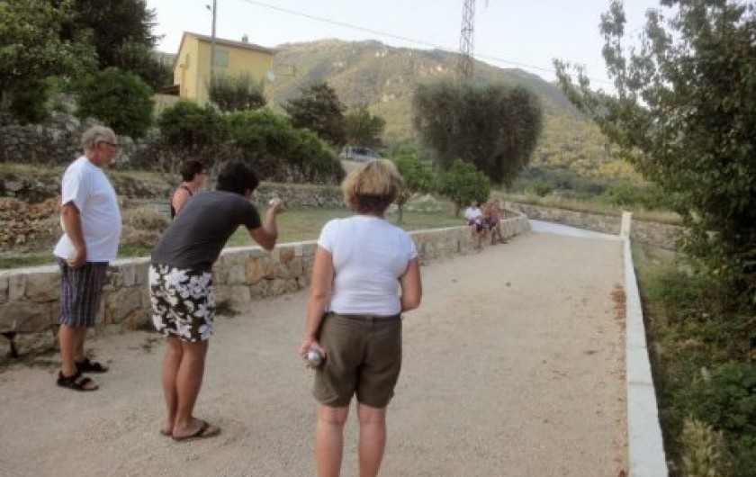 Location de vacances - Appartement à Le Bar-sur-Loup - PARTIE DE BOULES DES VACANCIERS