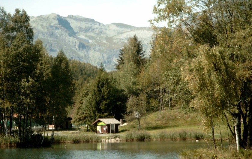 Location de vacances - Appartement à Les Houches - Le lac DES CHAVANTS