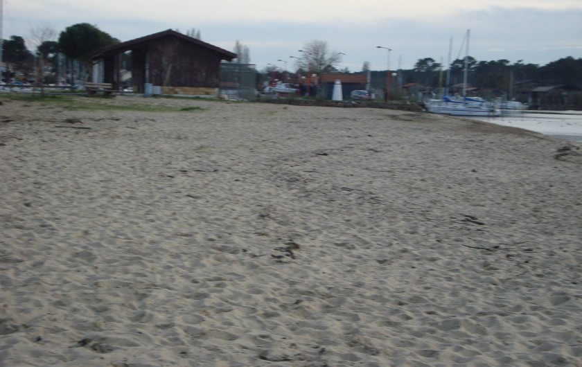 Location de vacances - Villa à Arcachon - plage de sable familiale