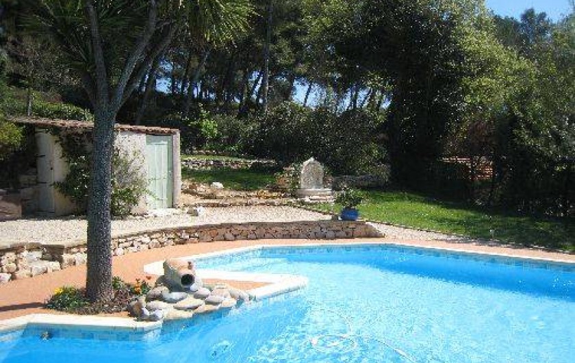 Location de vacances - Appartement à Aix-en-Provence - Coin piscine