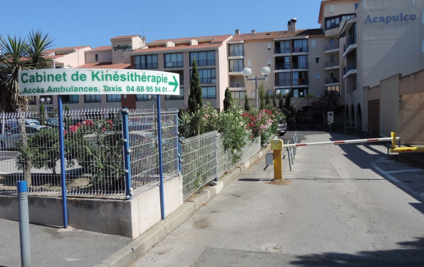 Location de vacances - Appartement à Argelès-sur-Mer - Entrée du parking