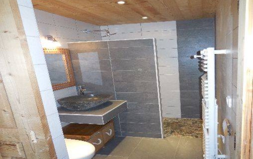 Location de vacances - Chalet à La Chapelle-d'Abondance - salle d'eau avec douche a l'italienne