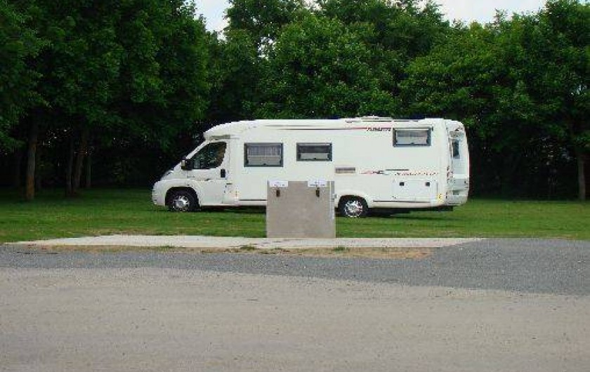 Location de vacances - Chalet à Villiers-Charlemagne - Borne de services camping-car