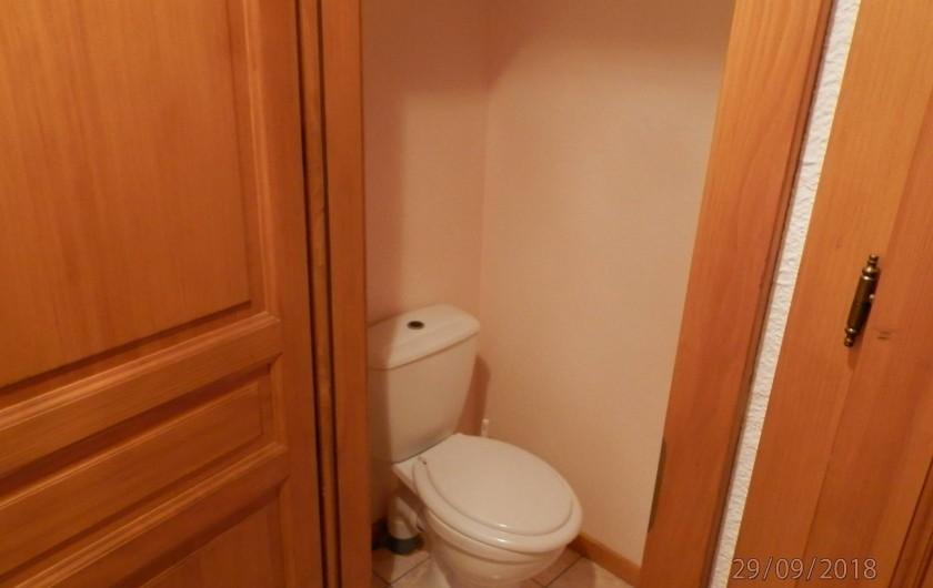 Location de vacances - Appartement à Orbey - toilette  séparer