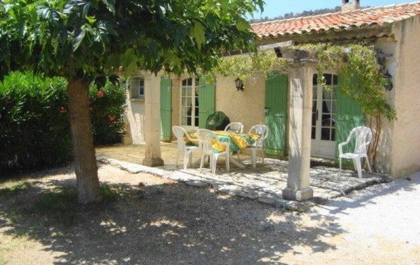 Location de vacances - Mas à Sainte-Maxime - la terrasse