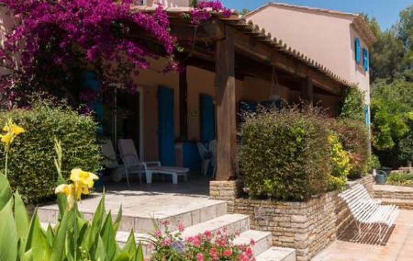 Location de vacances - Villa à La Cadière-d'Azur - terrasse ombragée 10 personnes