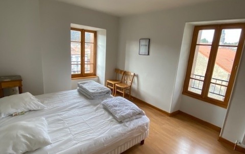 Location de vacances - Appartement à Pontgibaud - chambre 2 : 2 lits 9O*190