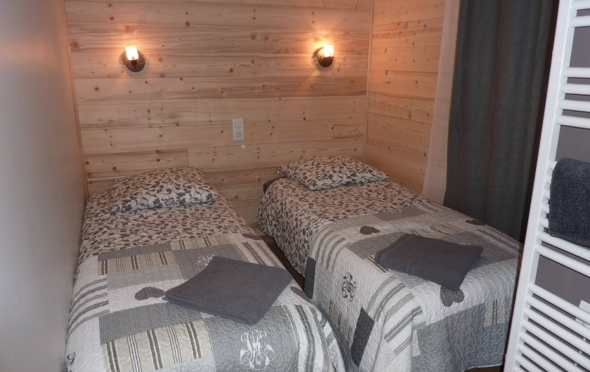 Location de vacances - Appartement à Sainte-Foy-Tarentaise - Chambre N°1 (2 lits simples)