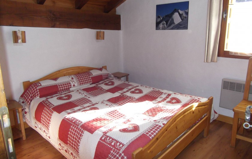 Location de vacances - Chalet à Champagny-en-Vanoise - Chambre à l'étage avec lit en 140X190