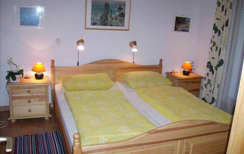 Location de vacances - Villa à Biscarrosse Plage - Chambre 1 avec lit double 180cm x 200cm