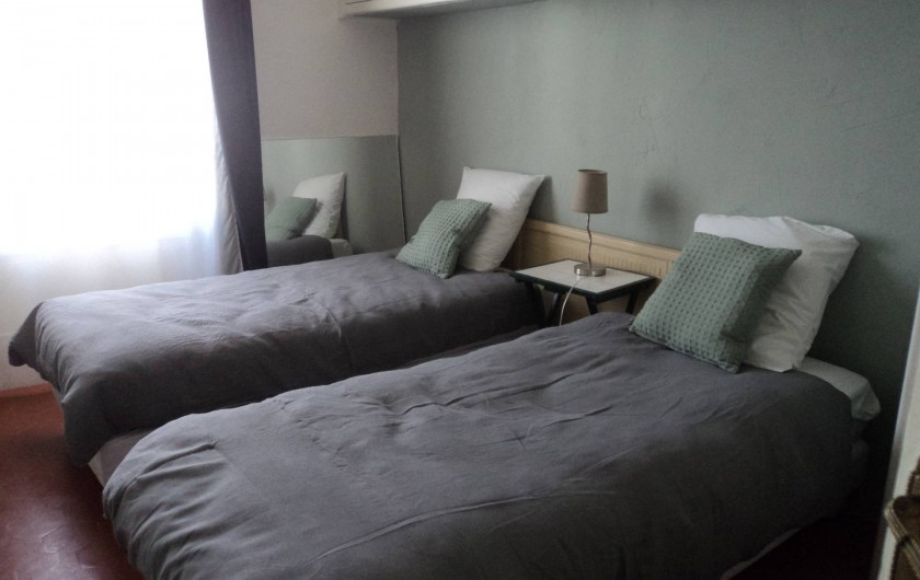 Location de vacances - Maison - Villa à Saint-Laurent-de-la-Salanque - Chambre: 2 lit en 90cm ou un grand lit de 180cm