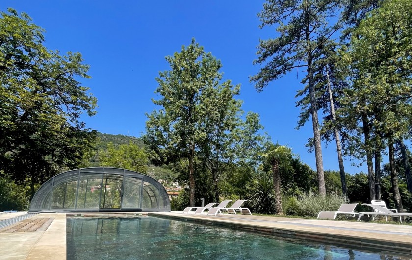 Location de vacances - Gîte à Saint-Affrique - piscine