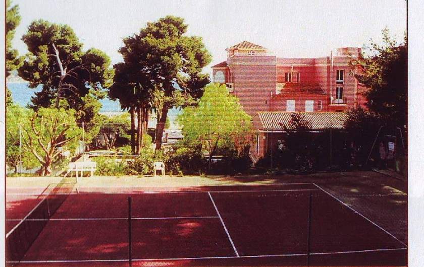 Location de vacances - Studio à Bandol - Le Tennis dans la pinède de La Résidence