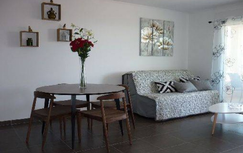 Location de vacances - Appartement à Propriano - espace salle à manger/ salon
