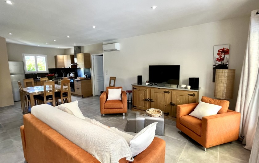 Location de vacances - Villa à Pernes-les-Fontaines - Ensemble pièce à vivre