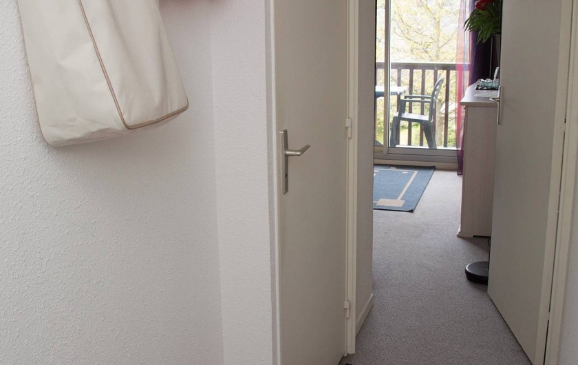 Location de vacances - Appartement à Villers-sur-Mer - Entrée/couloir avec WC