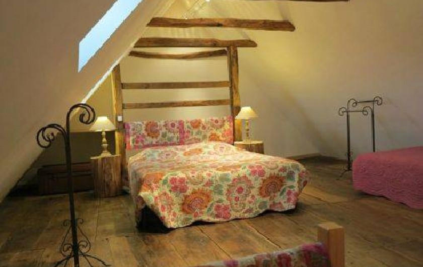 Chambre "Les Monts d'Aubrac"  1 lit en 140 + 2 lits en 90