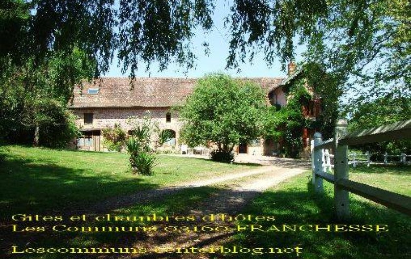 Location de vacances - Maison - Villa à Franchesse - l'arrivée sur la propriété
